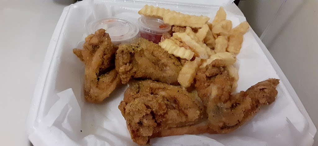 Chicago Chicken Wings & Things | restaurant | 1019 Belvidere St, Waukegan, IL 60085, USA | 2248361057 OR +1 224-836-1057