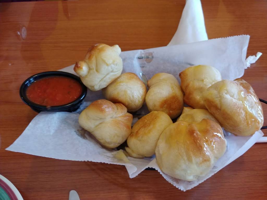 Bizzarro’s Italian Restaurant & Pizzeria | restaurant | 3682 N Wickham Rd, Melbourne, FL 32935, USA | 3217520555 OR +1 321-752-0555