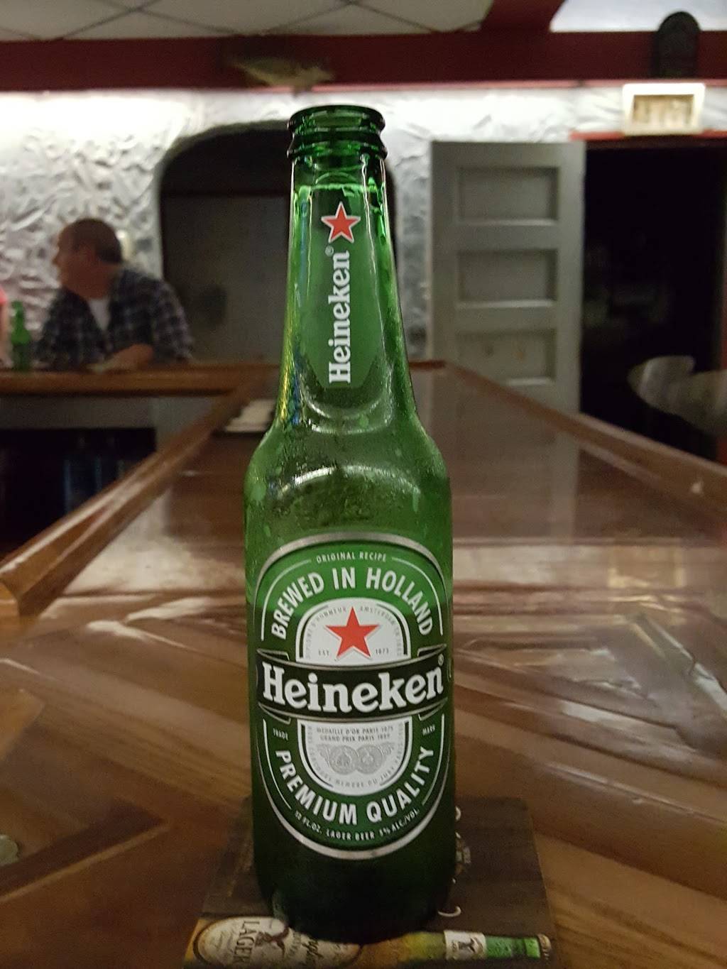 Two Goldens Tavern | restaurant | 9200 Forty Corners Rd NW, Massillon, OH 44647, USA | 3308335205 OR +1 330-833-5205