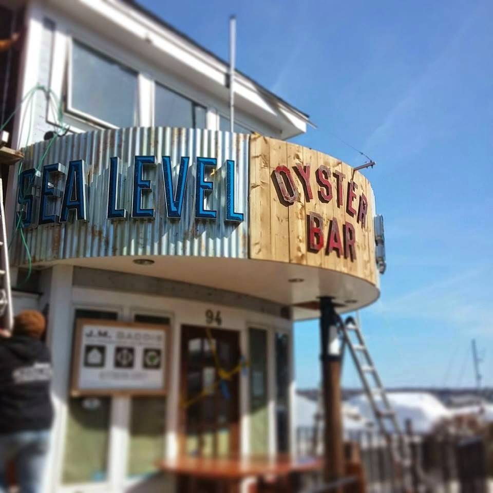 Sea Level Oyster Bar | restaurant | 94 Wharf St, Salem, MA 01970, USA | 9787410555 OR +1 978-741-0555