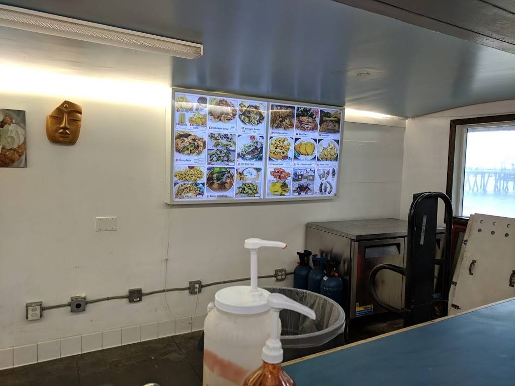 Charlies Place | restaurant | 200 Fishermans Wharf, Redondo Beach, CA 90277, USA | 3103722567 OR +1 310-372-2567