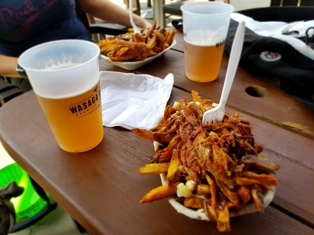 The Wasaga Beach Brewing Companys Beach Bar | restaurant | 2K2, 12 Main St, Wasaga Beach, ON L9Z 2K3, Canada | 4375562310 OR +1 437-556-2310