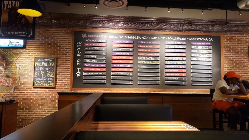 BJs Restaurant & Brewhouse | restaurant | 3748 Airport Blvd, Mobile, AL 36608, USA | 2515819240 OR +1 251-581-9240