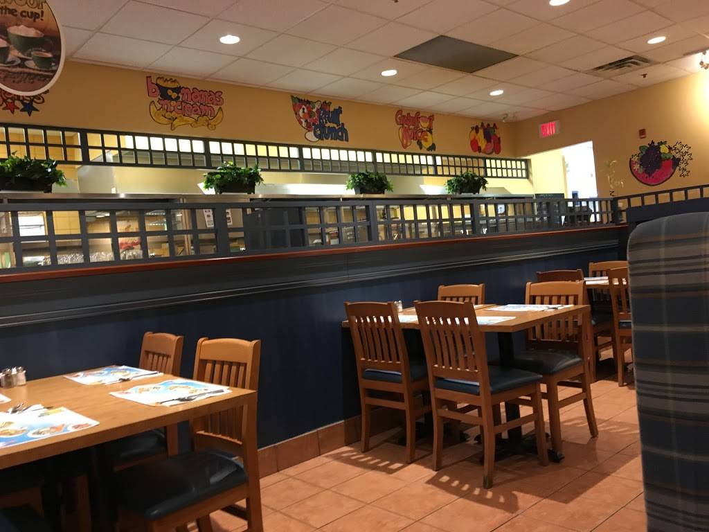 Cora Breakfast and Lunch | restaurant | 35 Harvard Rd, Guelph, ON N1G 3A2, Canada | 5197632844 OR +1 519-763-2844