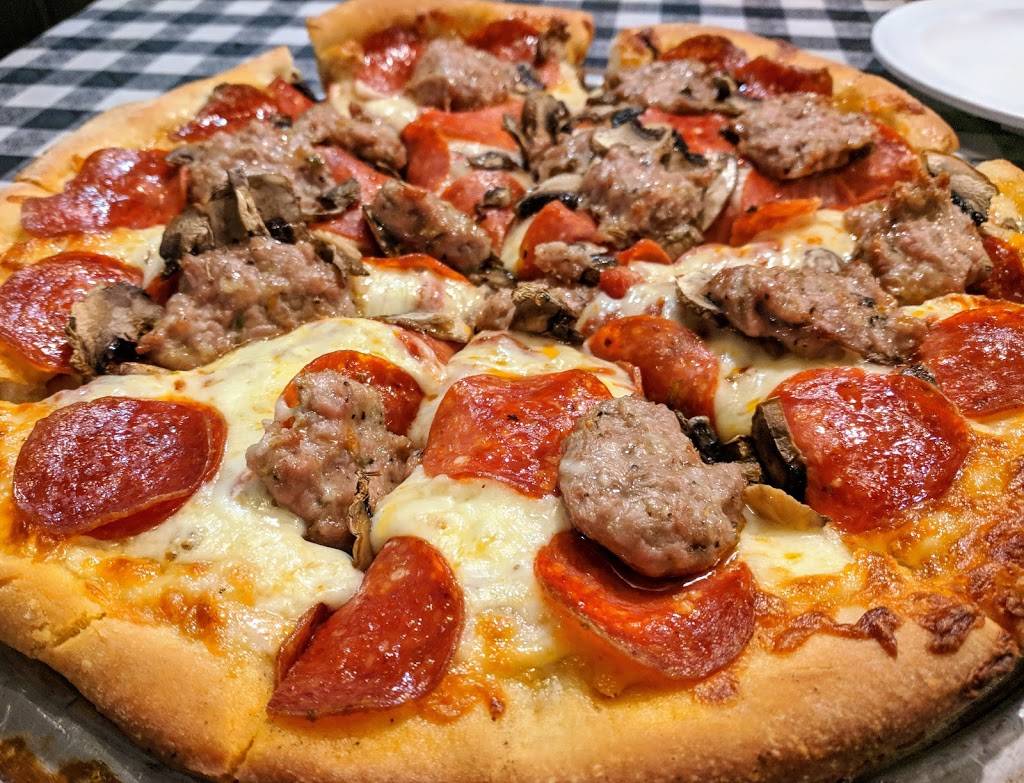 Angies Pizza | restaurant | 6932 Hillside Rd, Independence, OH 44131, USA | 2165248100 OR +1 216-524-8100