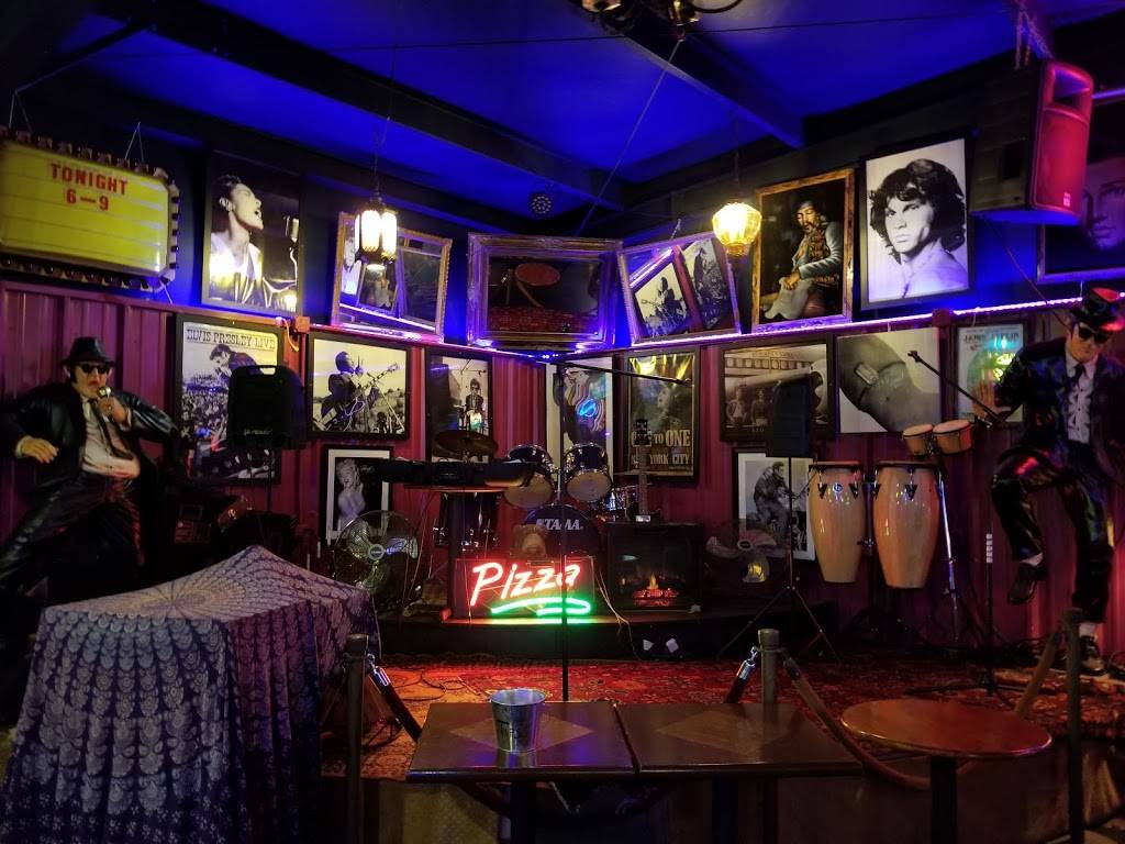 Two Guys Pizza & Ribs | restaurant | 1307 7th Ave E, Hendersonville, NC 28792, USA | 8286936755 OR +1 828-693-6755