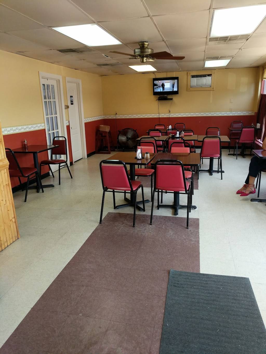 Bangkok House Thai Cuisine | restaurant | 17274 Dahlgren Rd, King George, VA 22485, USA | 5406639000 OR +1 540-663-9000