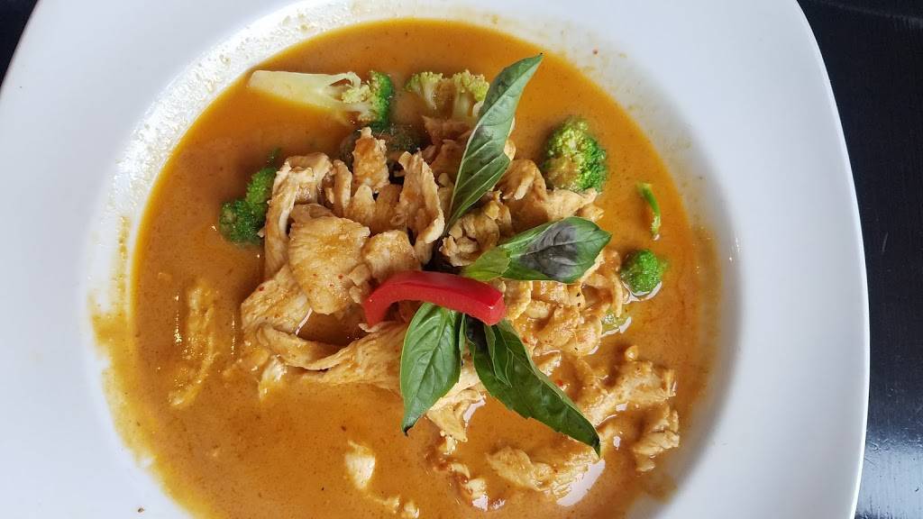 Mai Thai Restaurant Old Town | restaurant | 6 King St, Alexandria, VA 22314, USA | 7035480600 OR +1 703-548-0600