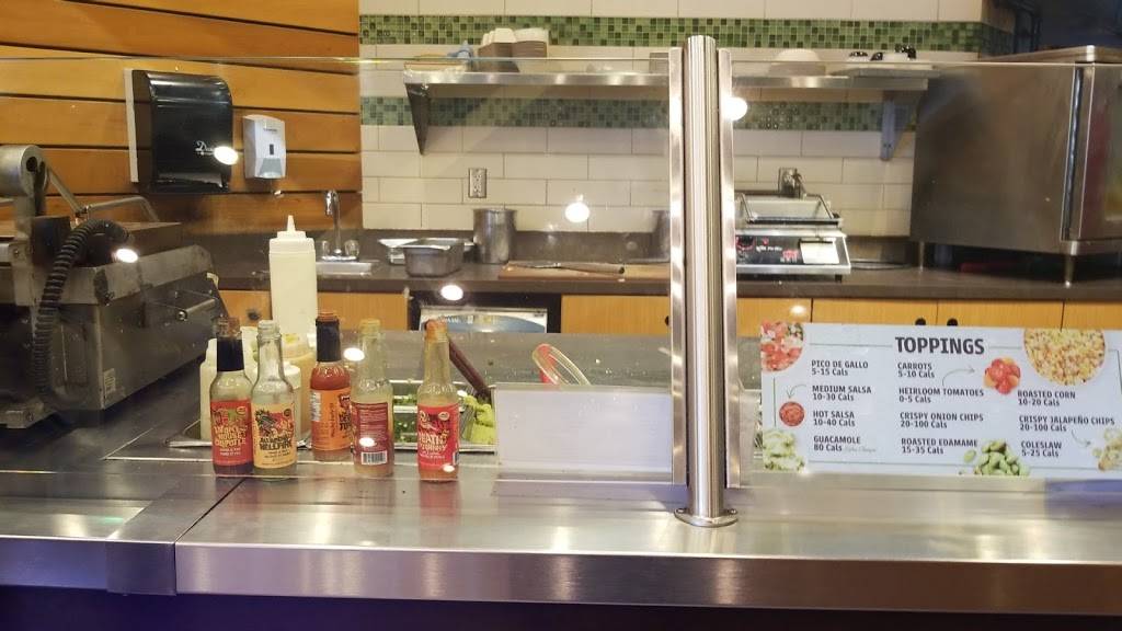 Mucho Burrito Fresh Mexican Grill | restaurant | 650 Wellington St E Unit 8, Aurora, ON L4G 0K3, Canada | 9055031401 OR +1 905-503-1401