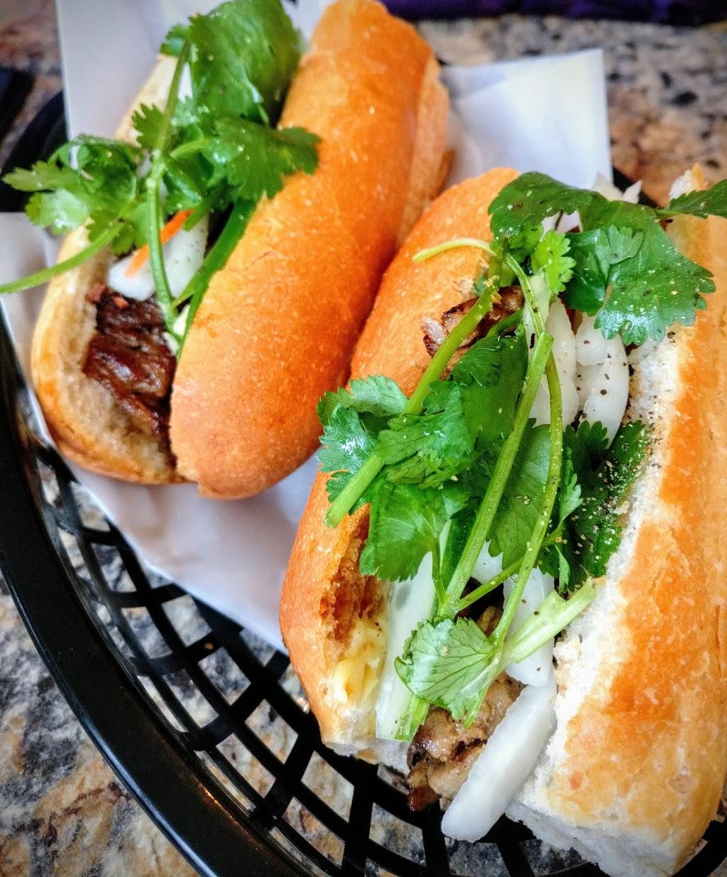 VP Square | restaurant | 3611 Juniata St, St. Louis, MO 63116, USA | 3148334838 OR +1 314-833-4838