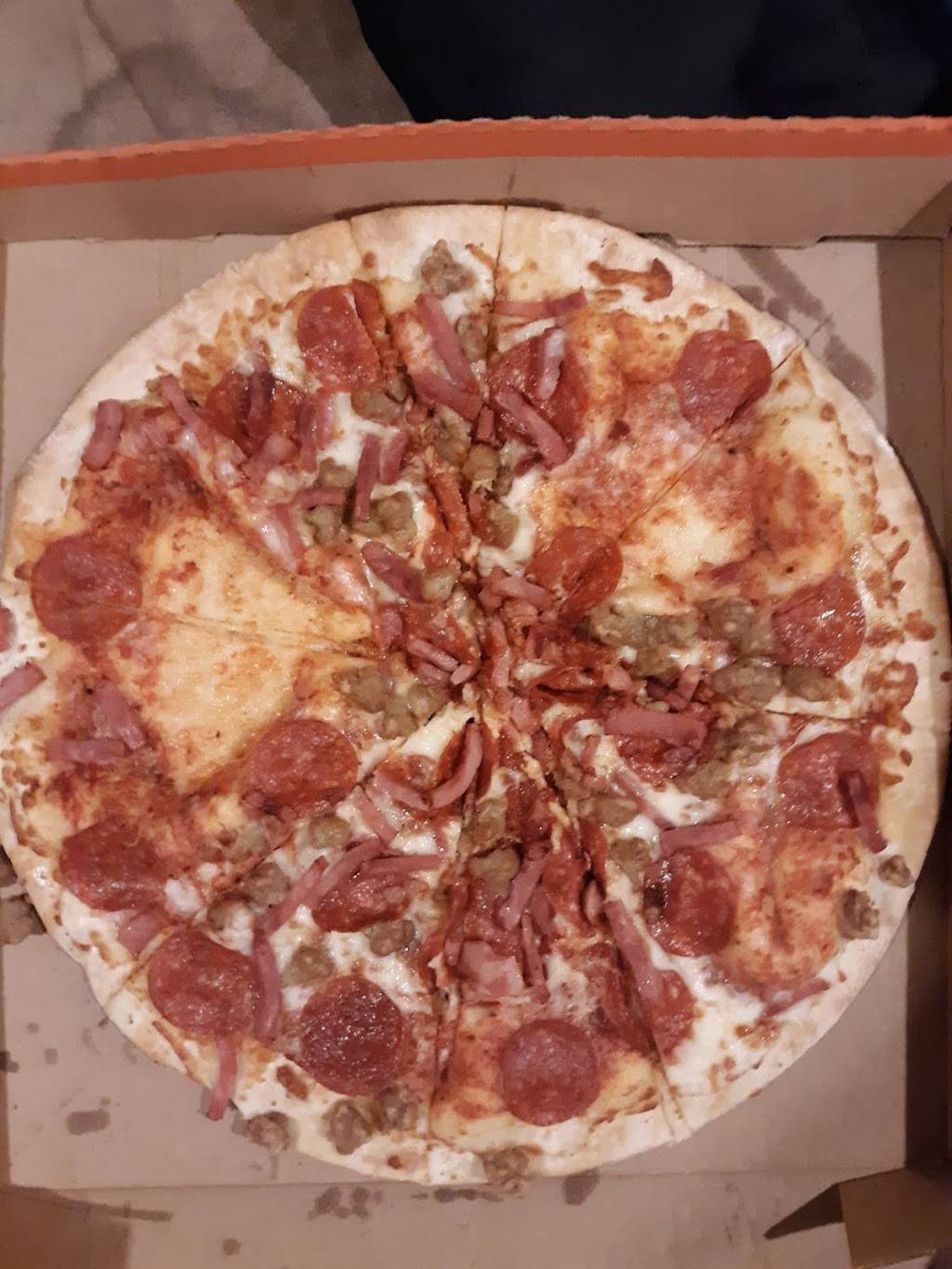 Little Caesars Pizza | meal takeaway | 2975 US-280, Alexander City, AL 35010, USA | 2562344144 OR +1 256-234-4144