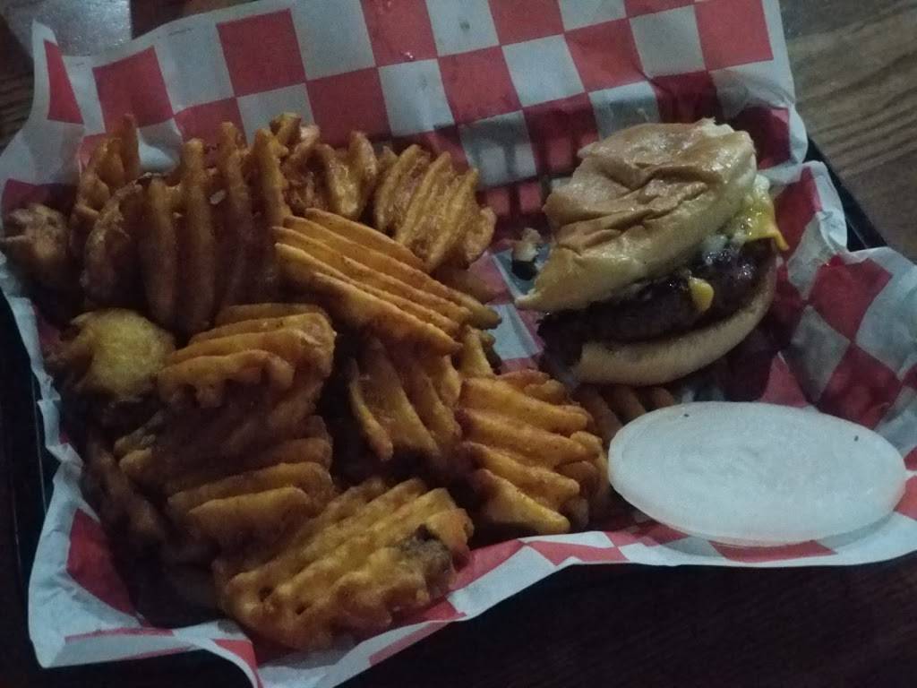 The Mill Bar and Grill | restaurant | 1341, 702 W Yung St, Sesser, IL 62884, USA | 6186257300 OR +1 618-625-7300