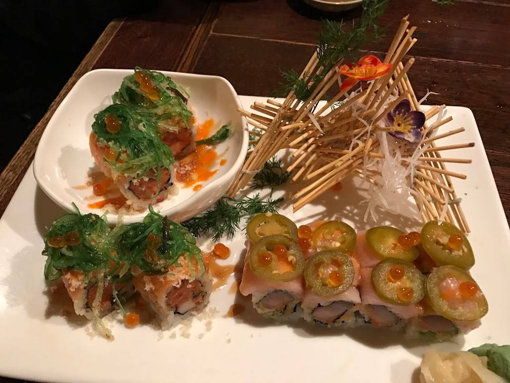 Takara Sushi | restaurant | 150-11 14th Ave, Whitestone, NY 11357, USA | 7187471465 OR +1 718-747-1465