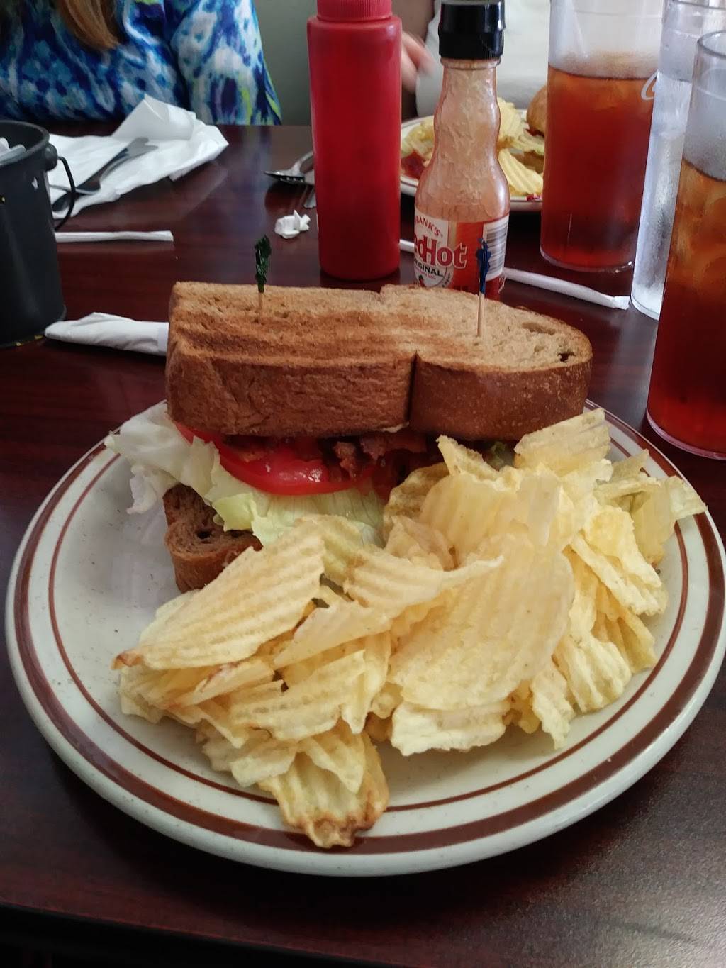 Old Town Diner | restaurant | 516 E Grand River Ave, Lansing, MI 48906, USA | 5174824050 OR +1 517-482-4050