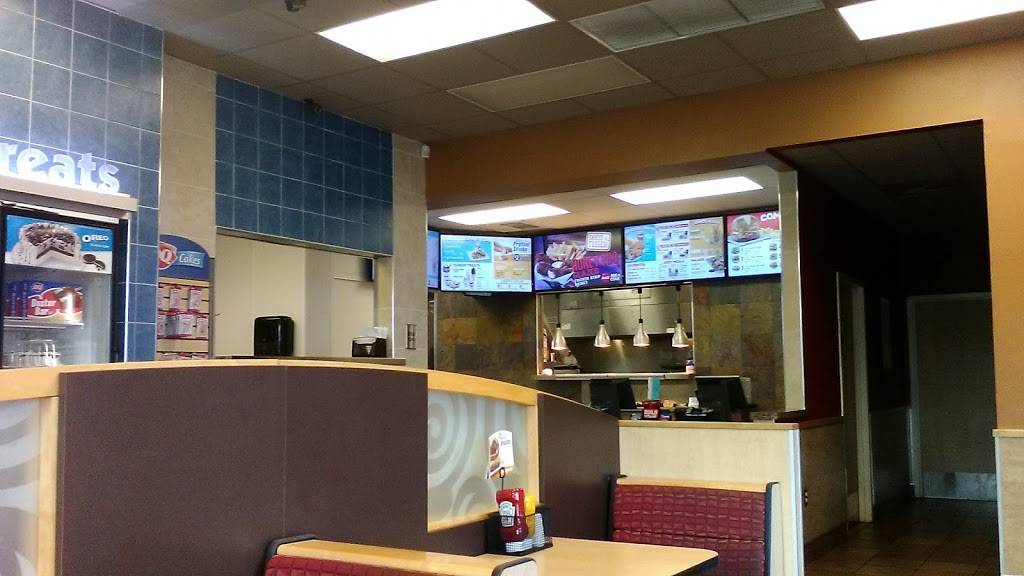 Dairy Queen Grill & Chill | restaurant | 2540 Memorial Blvd, Springfield, TN 37172, USA | 6153847444 OR +1 615-384-7444