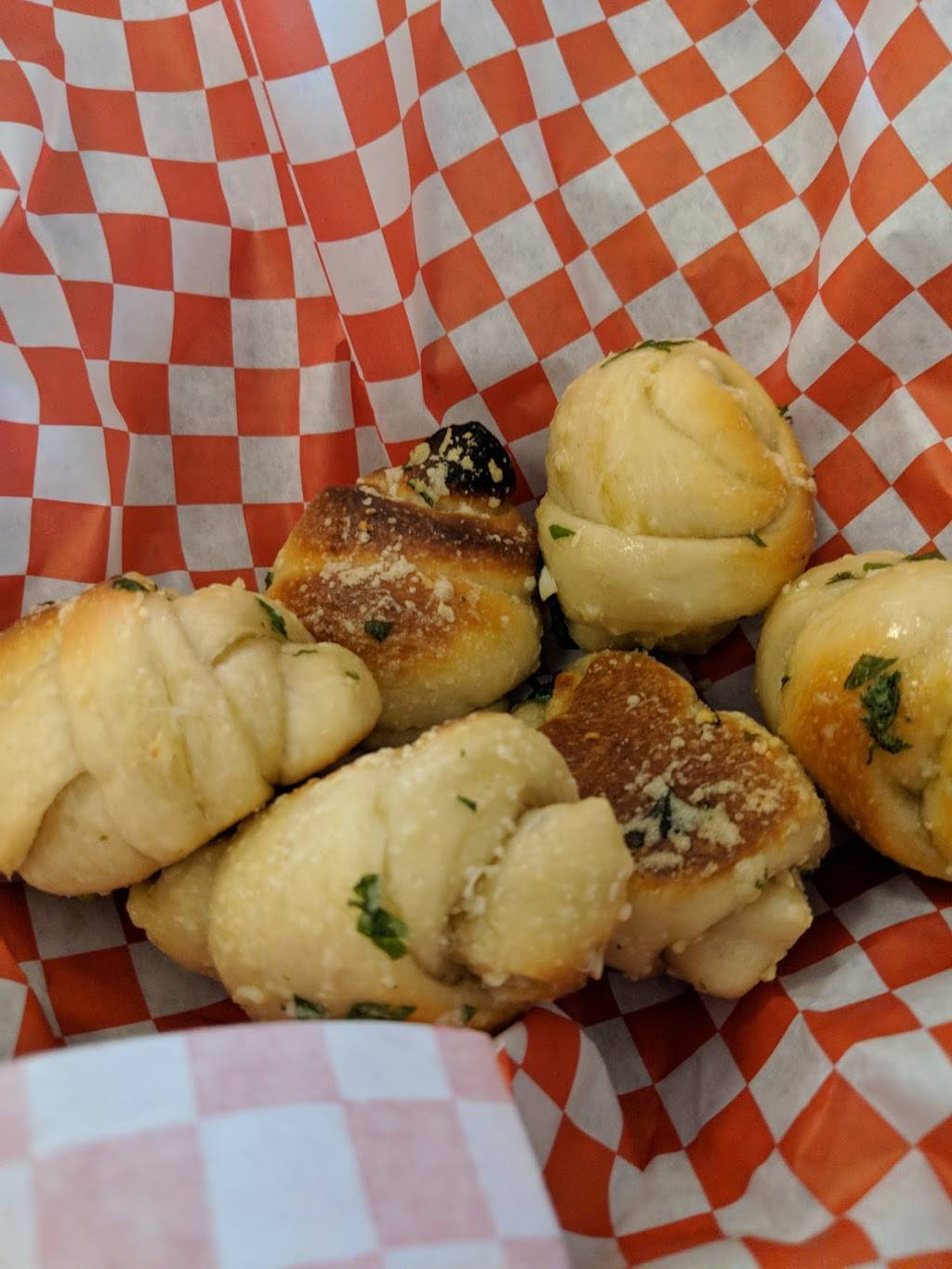 Prime Pizza | meal delivery | 446 N Fairfax Ave, Los Angeles, CA 90036, USA | 3238521188 OR +1 323-852-1188