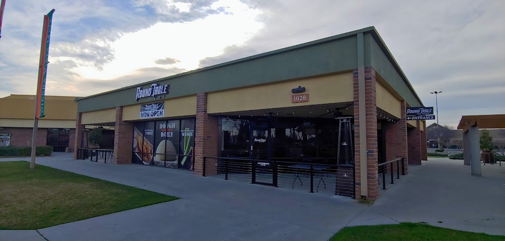 Round Table Pizza | restaurant | 1512 E Champlain Dr Suite 107, Fresno, CA 93720, USA | 5594493125 OR +1 559-449-3125