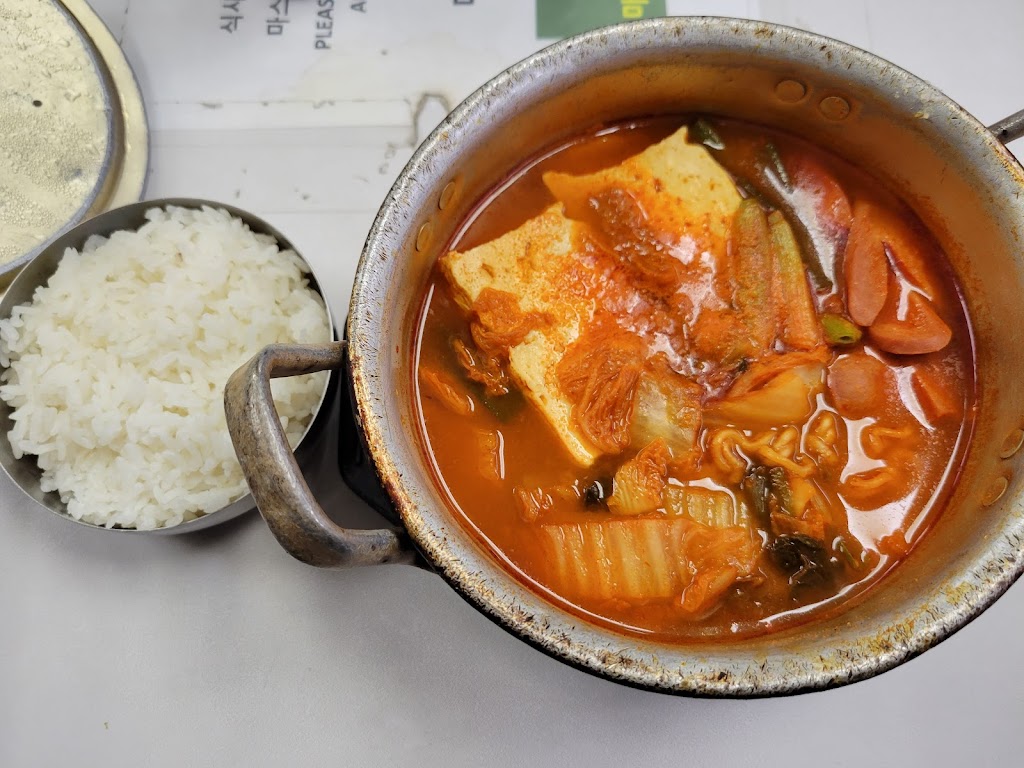 Manna | restaurant | 4160, 8801 Baltimore National Pike # 7, Ellicott City, MD 21043, USA | 4104805050 OR +1 410-480-5050