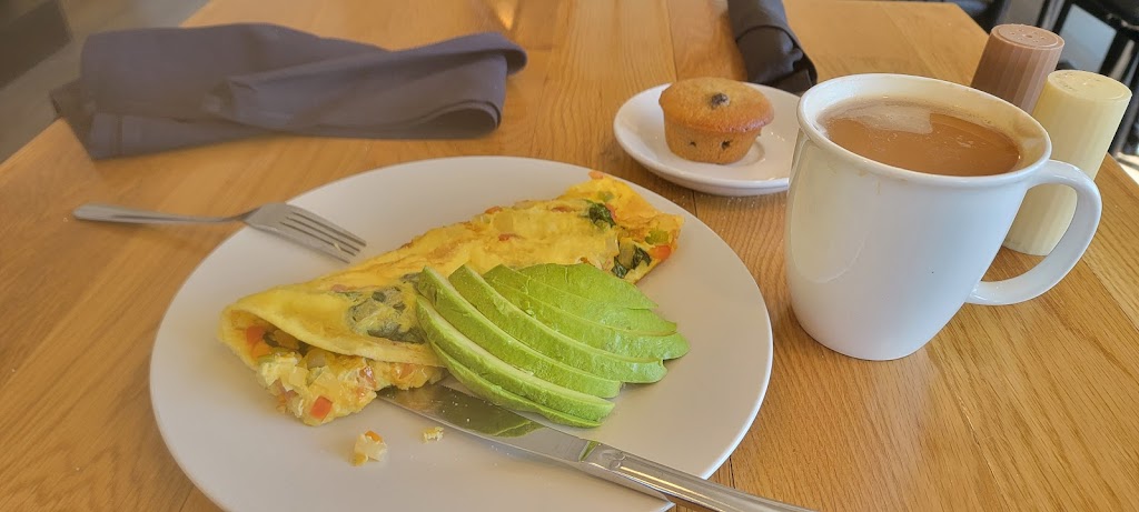 Adventure Cafe | cafe | 225 Iyannough Rd, Hyannis, MA 02601, USA | 5083674811 OR +1 508-367-4811