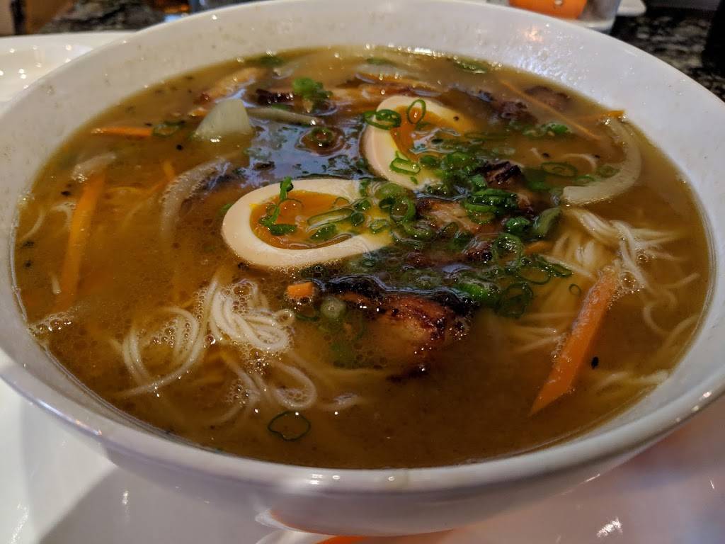 Sake Japanese Bistro and Bar | restaurant | 16 S 10th St, Columbia, MO 65201, USA | 5734437253 OR +1 573-443-7253