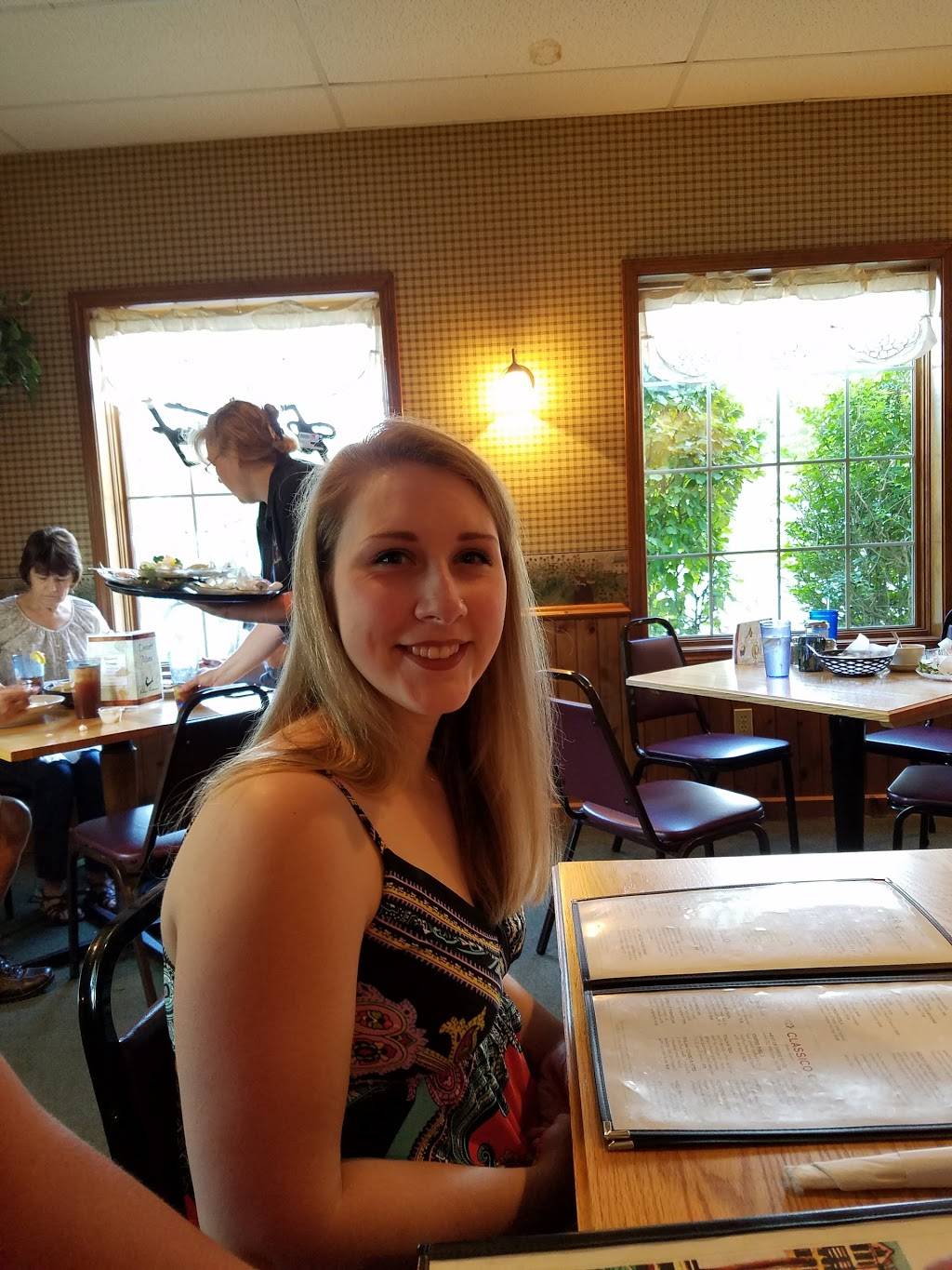 Valenza Restaurant | restaurant | 10220 John Williams Ave, Albion, PA 16401, USA | 8147565727 OR +1 814-756-5727