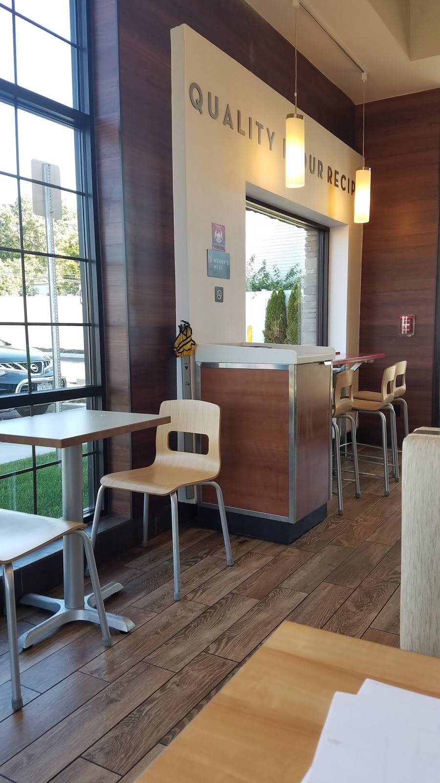 Wendys | restaurant | 259 Hillside Avenue, Williston Park, NY 11596, USA | 5162944888 OR +1 516-294-4888