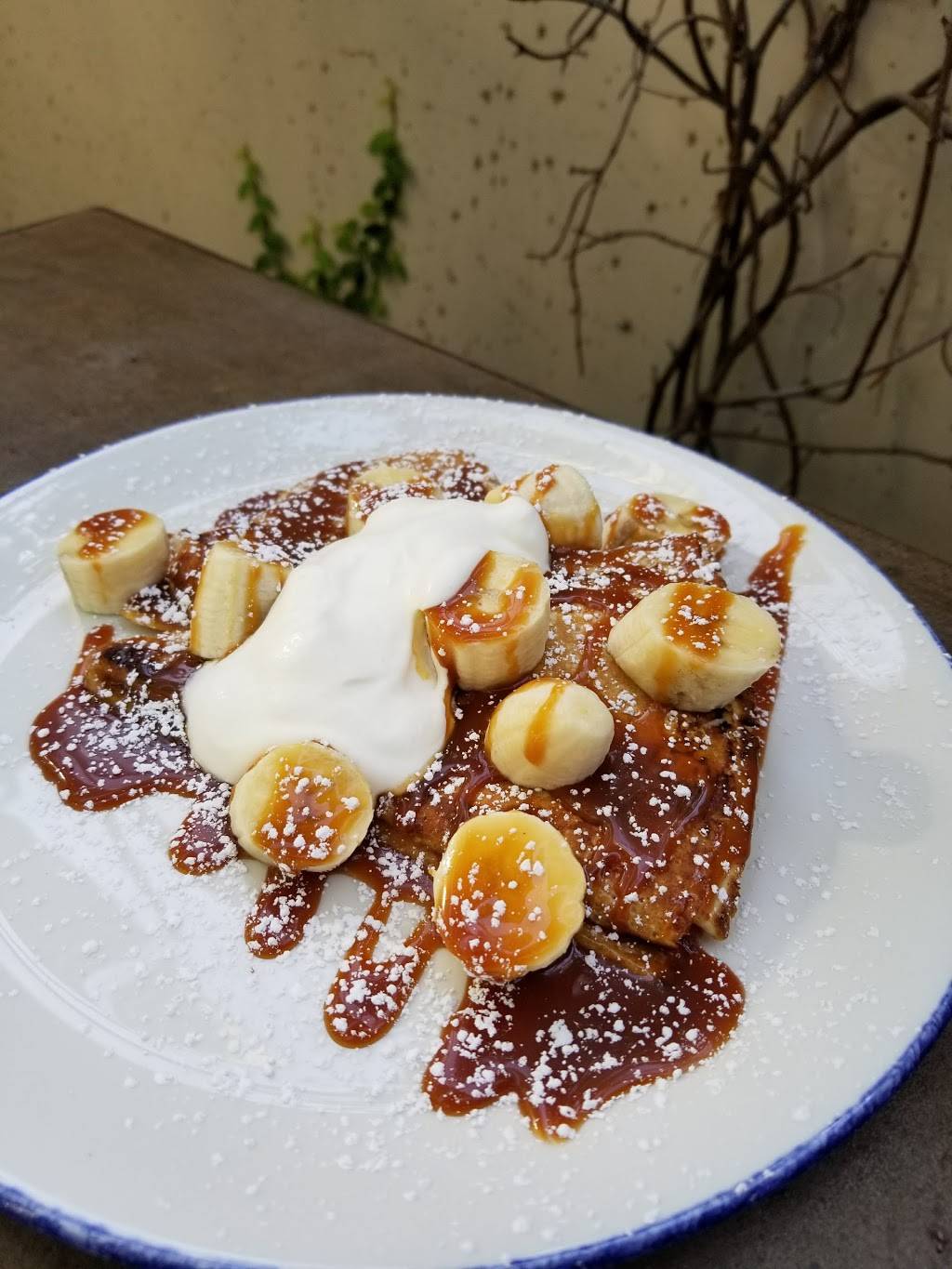 Côté Est Bistro & bar | restaurant | 5022 York Blvd, Los Angeles, CA 90042, USA | 3237396762 OR +1 323-739-6762