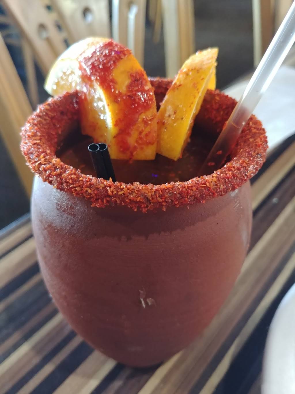 El Nuevo 7 Mares | restaurant | 600 Concord St N, South St Paul, MN 55075, USA | 6512224992 OR +1 651-222-4992