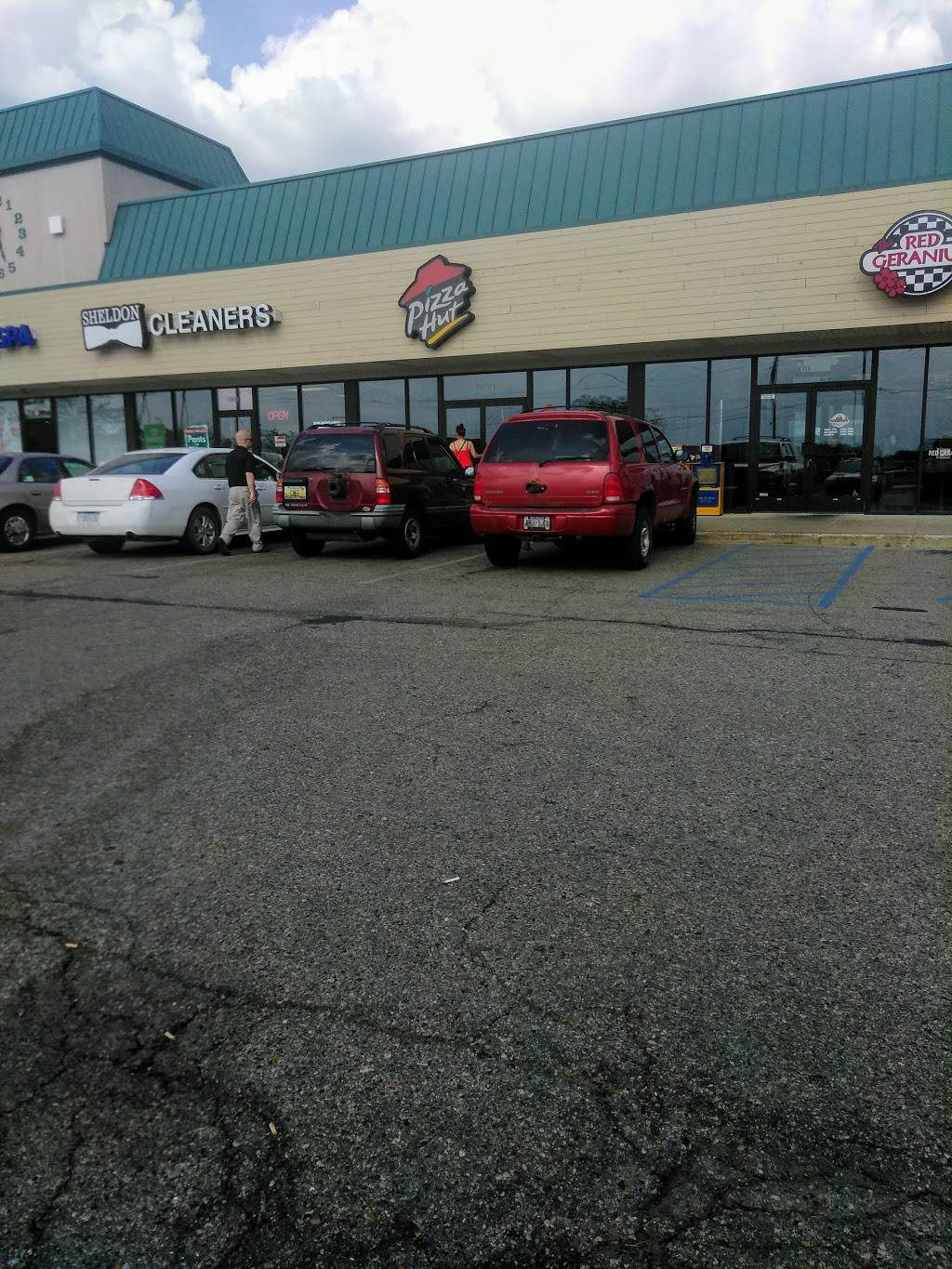 Pizza Hut | restaurant | 6670 Kalamazoo Ave SE Ste G, Grand Rapids, MI 49508, USA | 6166989966 OR +1 616-698-9966