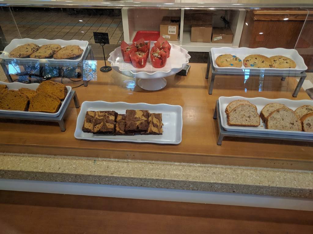 Bob Evans | restaurant | 14490 Smoketown Rd, Woodbridge, VA 22192, USA | 7034917633 OR +1 703-491-7633