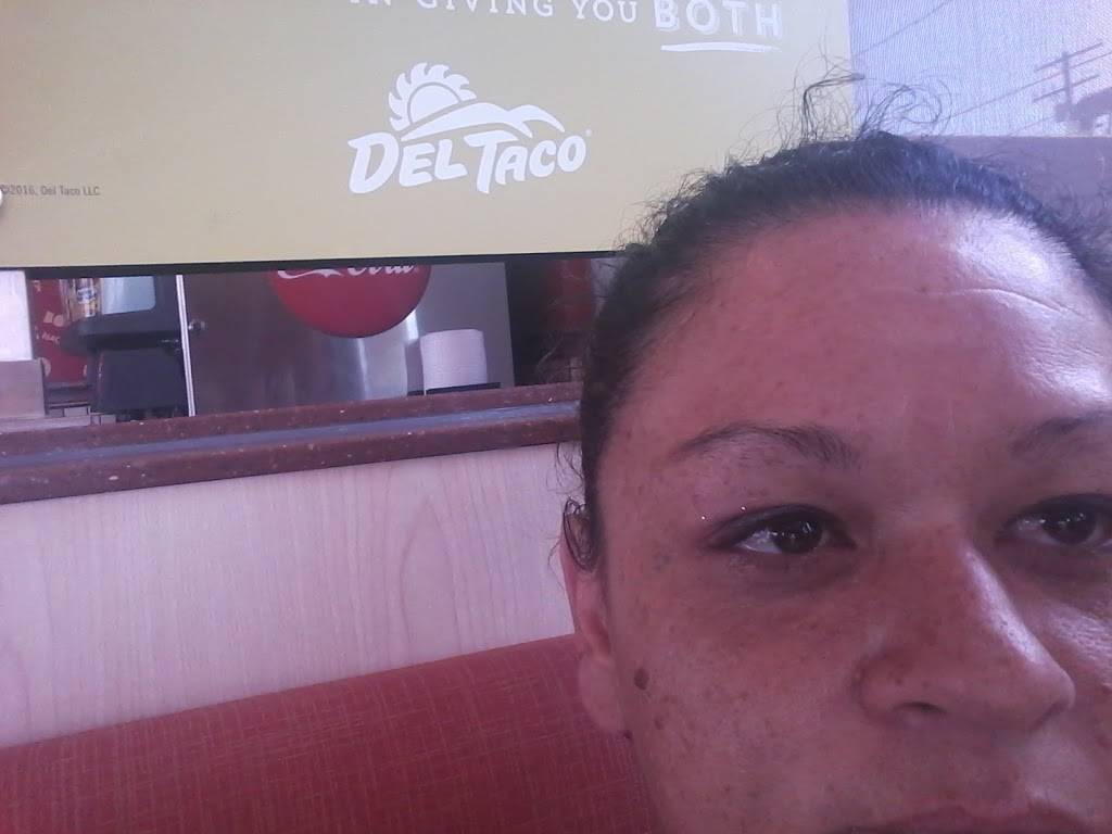 Del Taco | restaurant | 16606 Hawthorne Blvd, Lawndale, CA 90260, USA | 3102146996 OR +1 310-214-6996