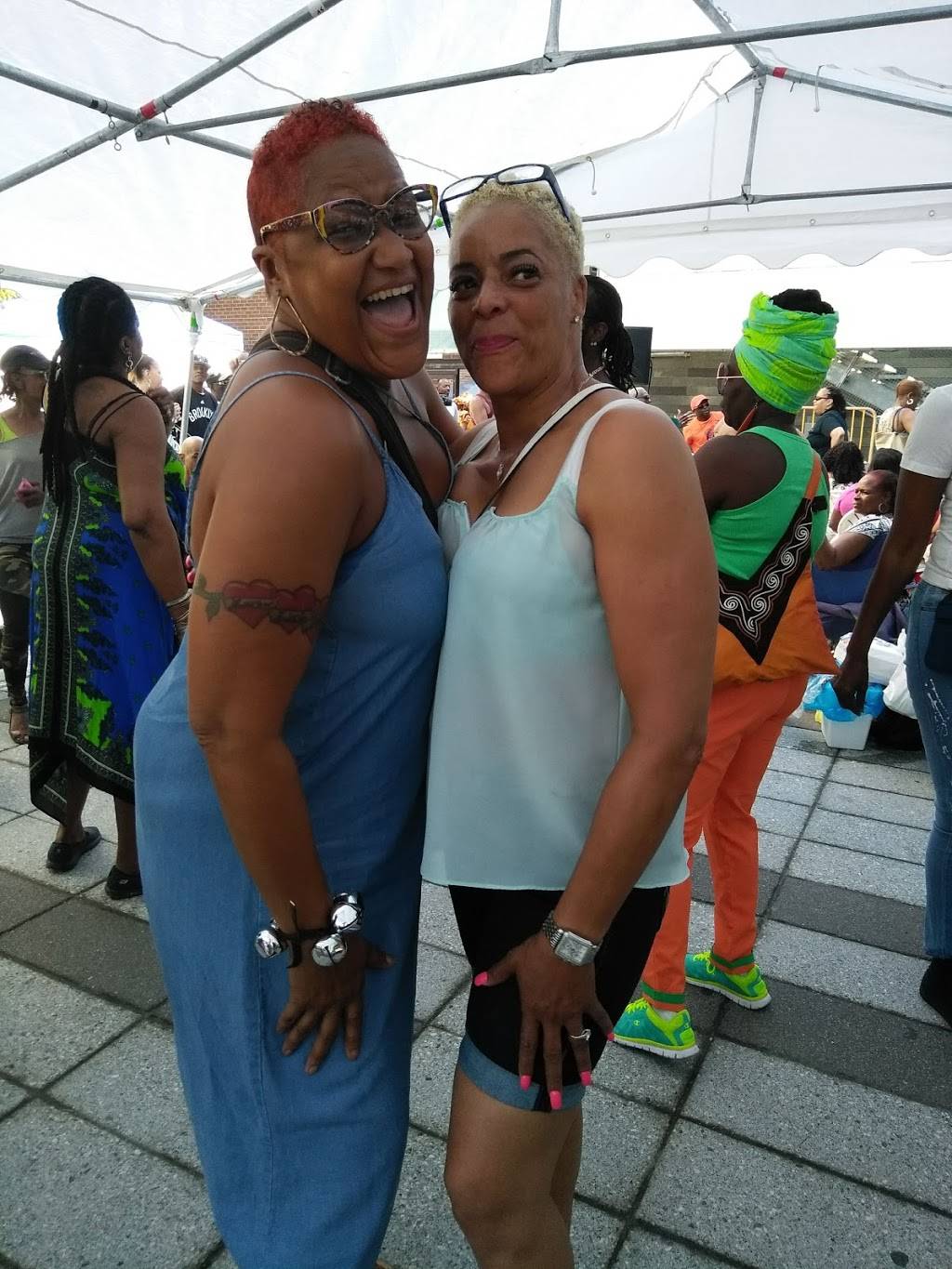 Wing Cheong | restaurant | 1389 Fulton St, Brooklyn, NY 11216, USA | 7186224720 OR +1 718-622-4720