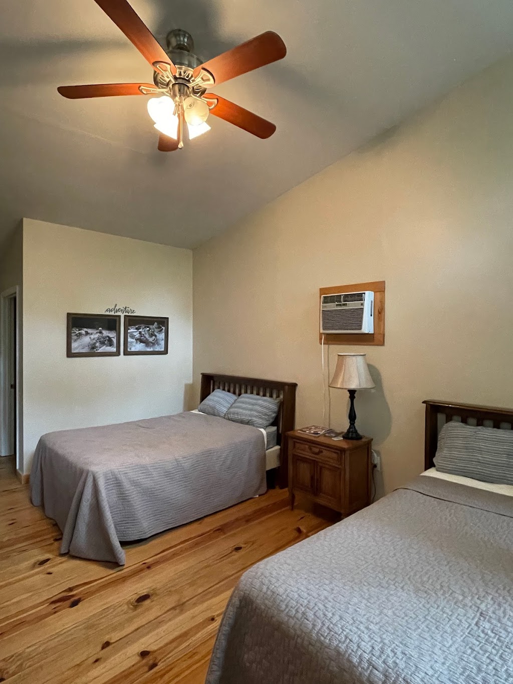 Adventures Unlimited | restaurant | 522 US-64, Ocoee, TN 37361, USA | 4233384325 OR +1 423-338-4325