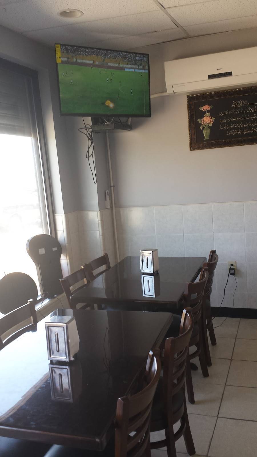 Shouf Shouf Halal | restaurant | 6852 Elmwood Ave, Philadelphia, PA 19142, USA | 2153651569 OR +1 215-365-1569