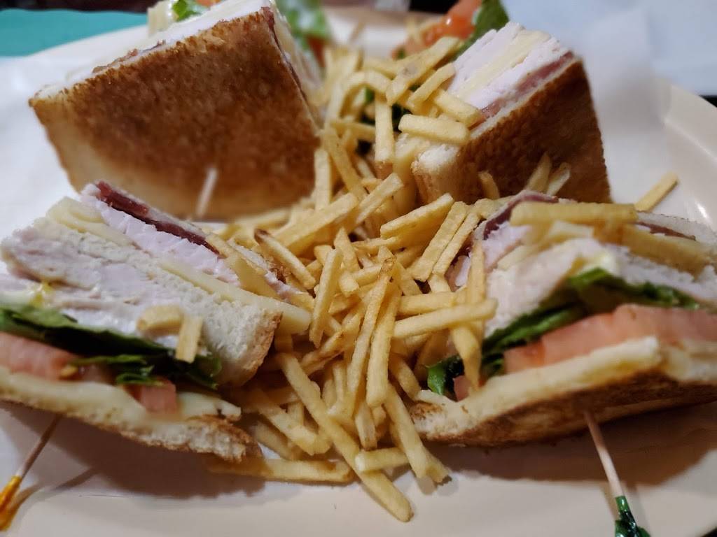 Molinas Ranch Restaurant | restaurant | 4090 E 8th Ave, Hialeah, FL 33013, USA | 3056934440 OR +1 305-693-4440