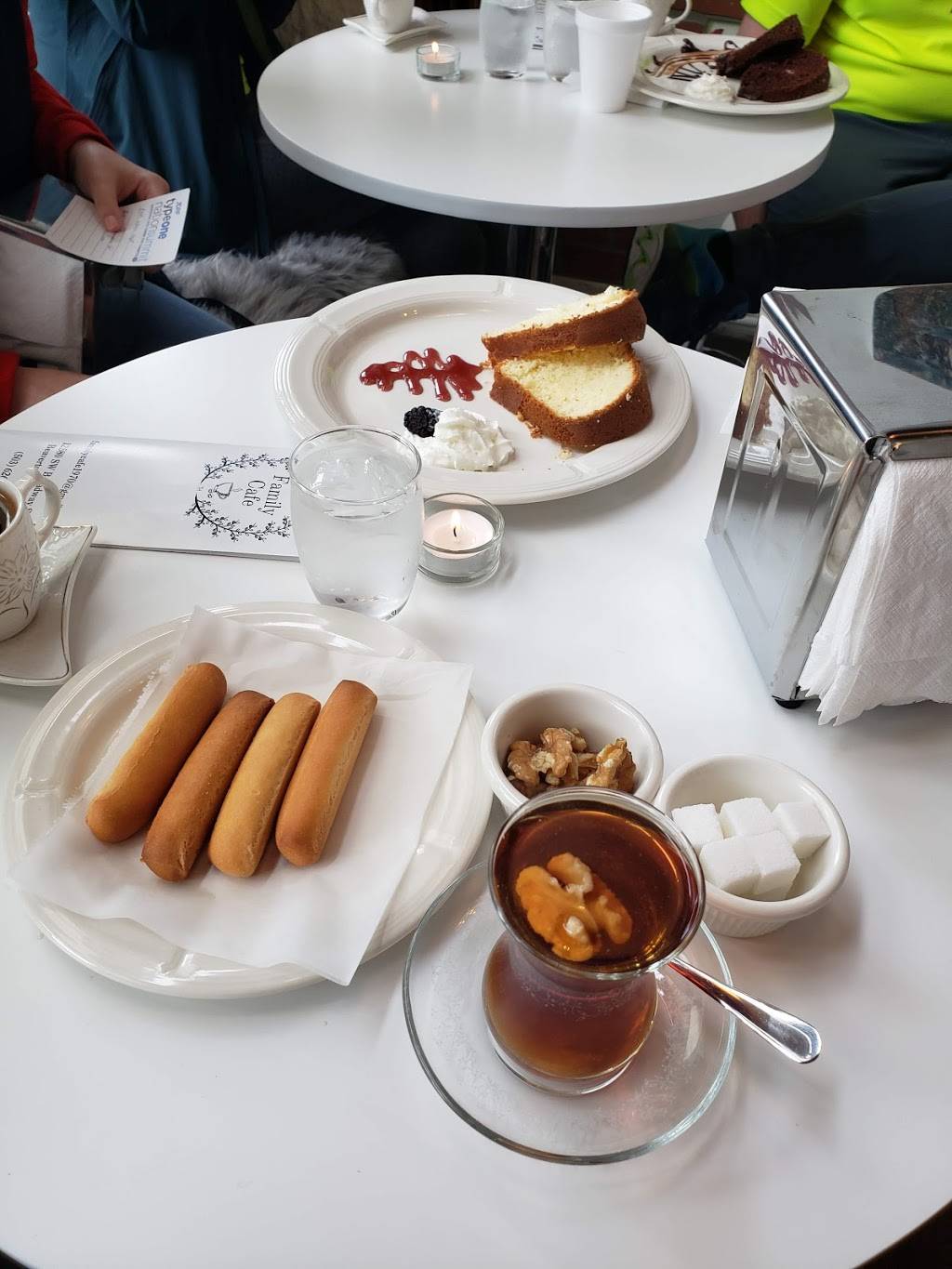 Family Café | restaurant | 12580 SW Broadway St, Beaverton, OR 97005, USA | 5036262112 OR +1 503-626-2112