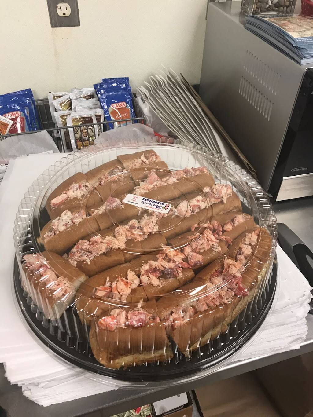 Maine-ly Sandwiches | restaurant | 7 Switchbud Pl #194, The Woodlands, TX 77380, USA | 2817195828 OR +1 281-719-5828