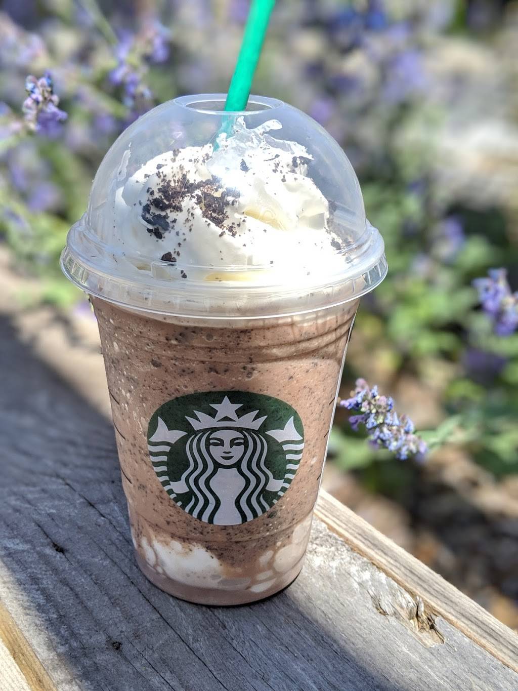 Starbucks | cafe | 5300 Folsom Blvd, Sacramento, CA 95819, USA | 9162169752 OR +1 916-216-9752