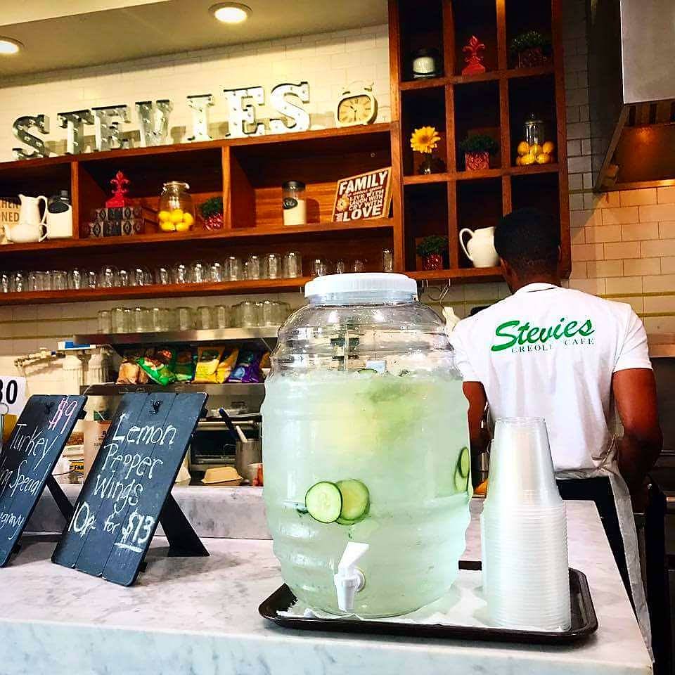 Stevies Creole Café | restaurant | 5545 Pico Blvd, Los Angeles, CA 90019, USA | 3234132494 OR +1 323-413-2494