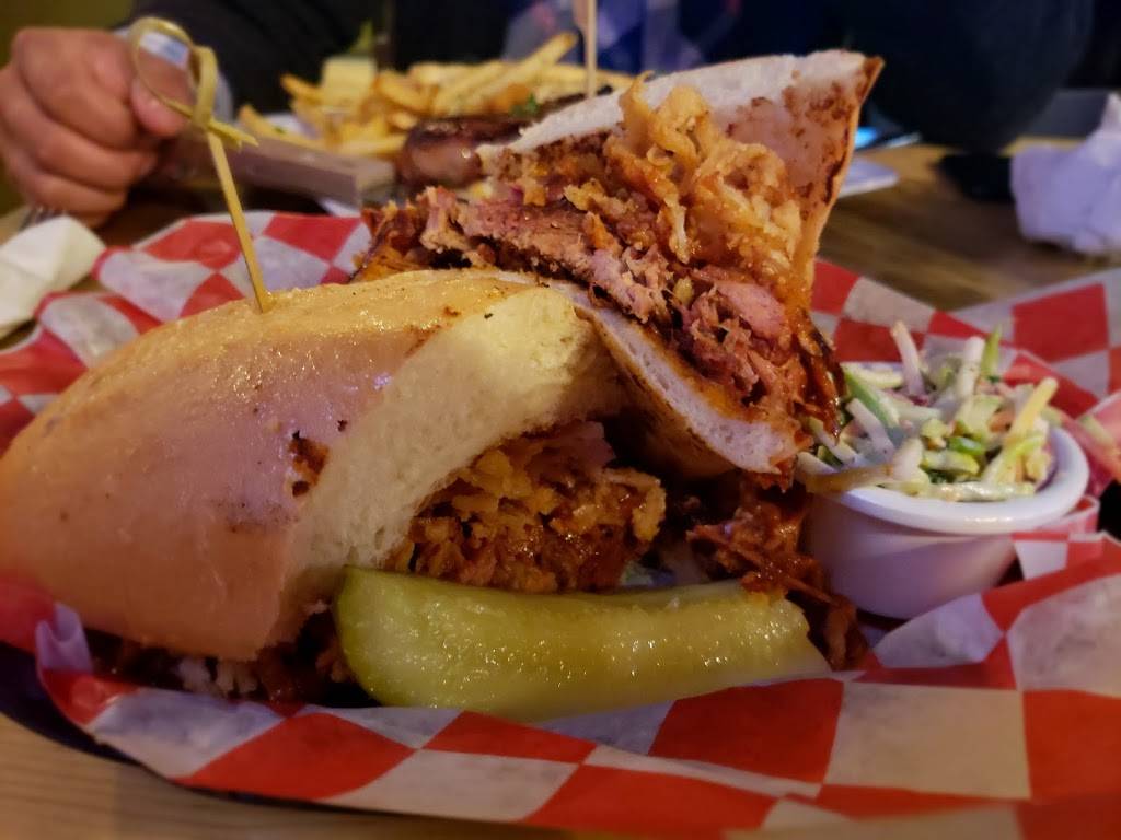 Sugar Pine Smokehouse | restaurant | 1830 W Cleveland Ave, Madera, CA 93637, USA | 5596741212 OR +1 559-674-1212