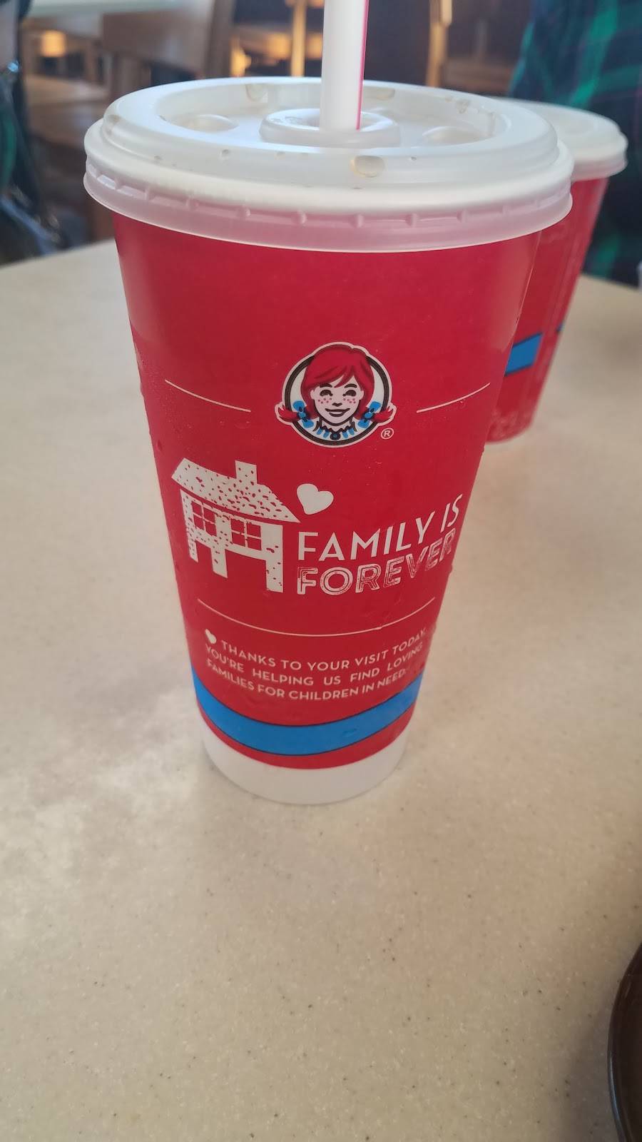 Wendys | restaurant | 8215 Market St, Wilmington, NC 28411, USA | 9106869954 OR +1 910-686-9954