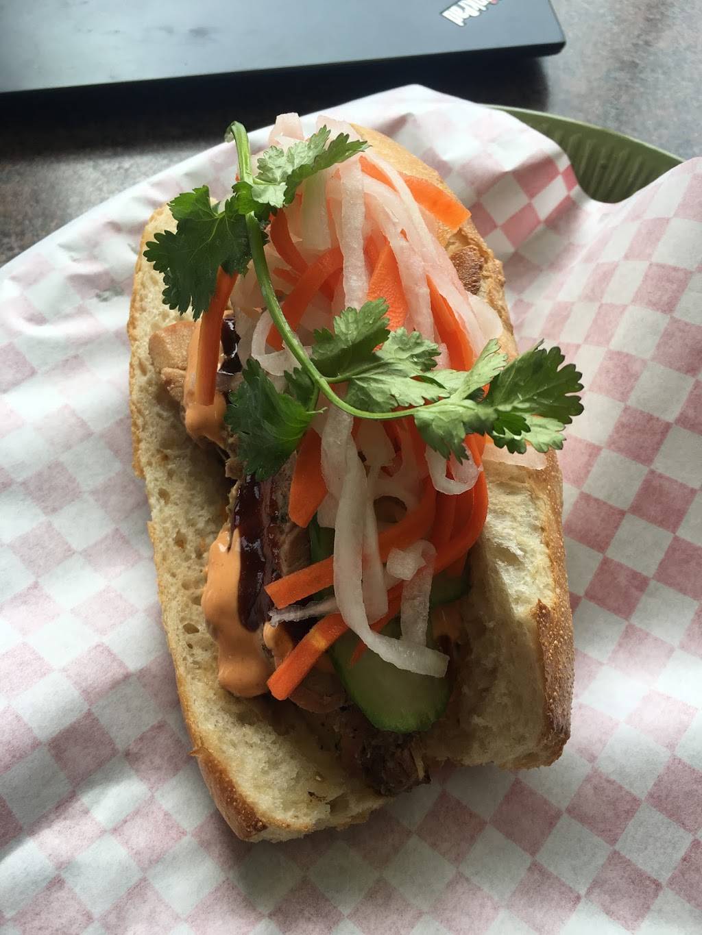 Bs Banh Mi - Vietnamese Sandwich | restaurant | 2195 Wyecroft Rd, Oakville, ON L6L 5L7, Canada | 9054692929 OR +1 905-469-2929