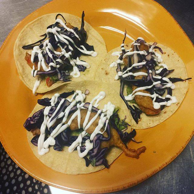 Los Locos | restaurant | 16775 Yonge St Unit 4, Newmarket, ON L3Y 8J4, Canada | 3652682267 OR +1 365-268-2267