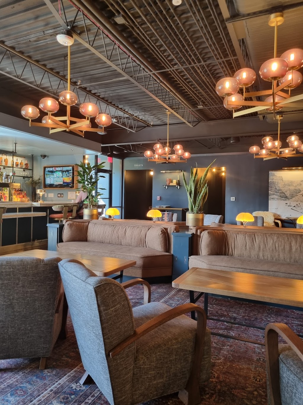 High Country Motor Lodge - Flagstaff Hotel | restaurant | 1000 W Rte 66, Flagstaff, AZ 86001, USA | 8669284265 OR +1 866-928-4265