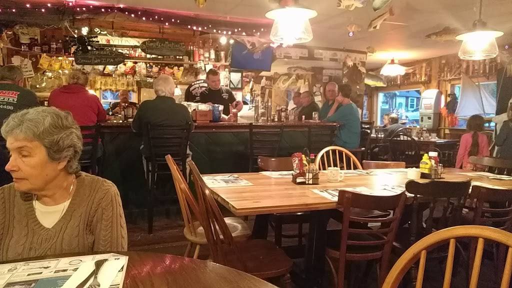 Ivoryton Tavern and Cafe | restaurant | 8 Summitt Street, Ivoryton, CT 06442, USA | 8607671449 OR +1 860-767-1449