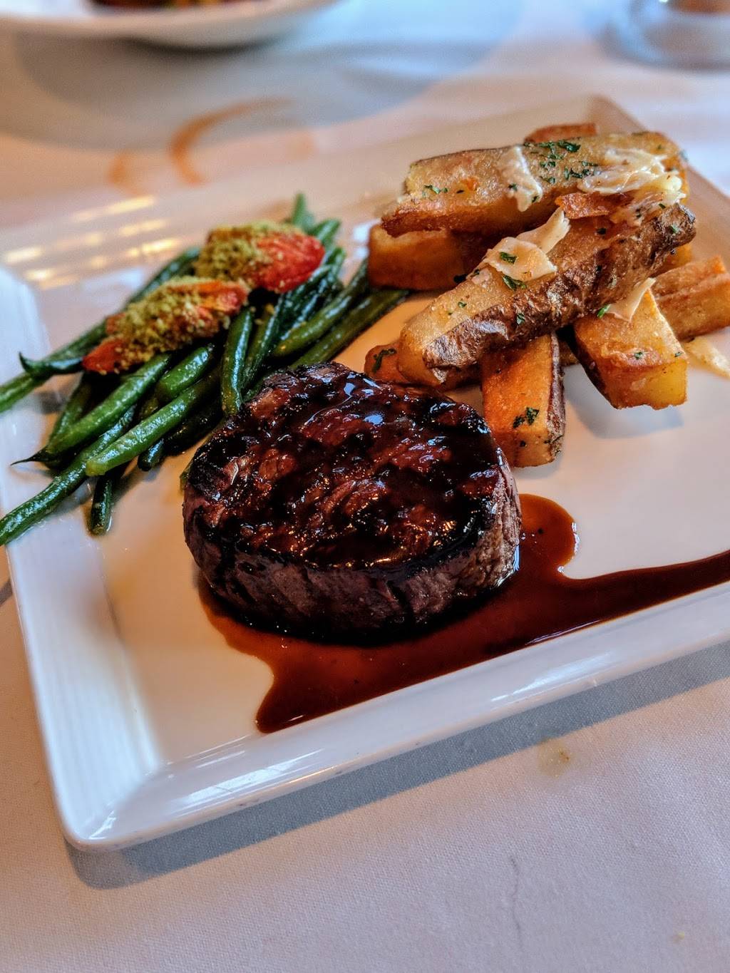 Roys Restaurant | restaurant | 4342 W Boy Scout Blvd, Tampa, FL 33607, USA | 8138737697 OR +1 813-873-7697