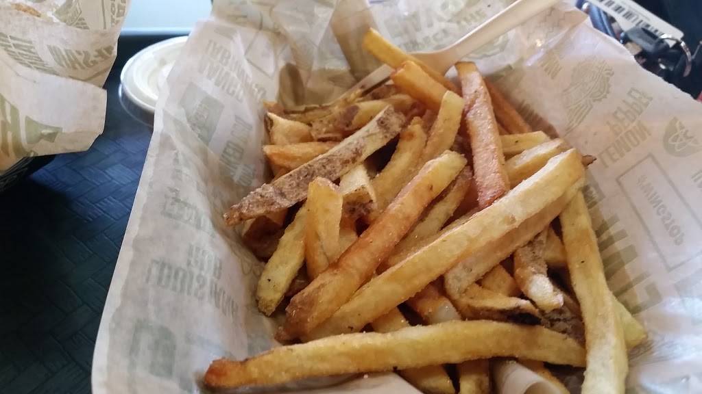 Wingstop | restaurant | 7171 Camino Arroyo, Gilroy, CA 95020, USA | 4088429464 OR +1 408-842-9464