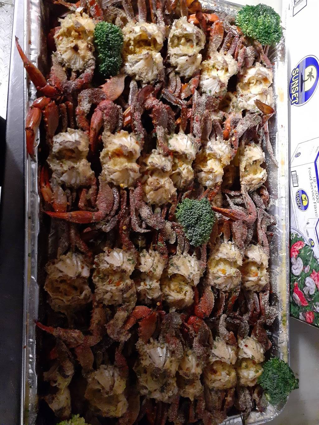 Le truck...tha truck | restaurant | 818 W Allegheny Ave, Philadelphia, PA 19133, USA | 2152284692 OR +1 215-228-4692