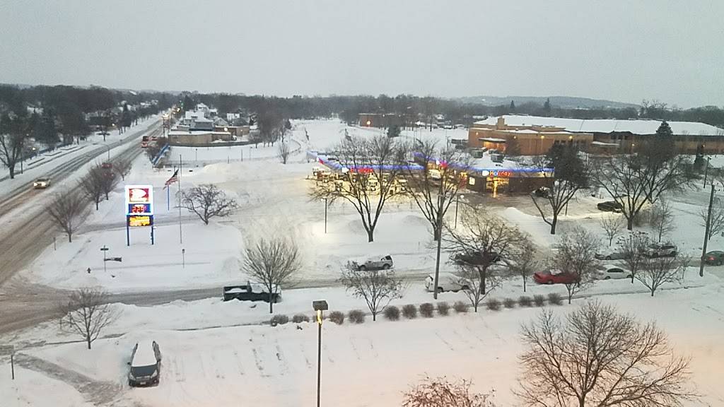 Holiday Stationstores | cafe | 400 4th St SE, Rochester, MN 55904, USA | 5072893213 OR +1 507-289-3213