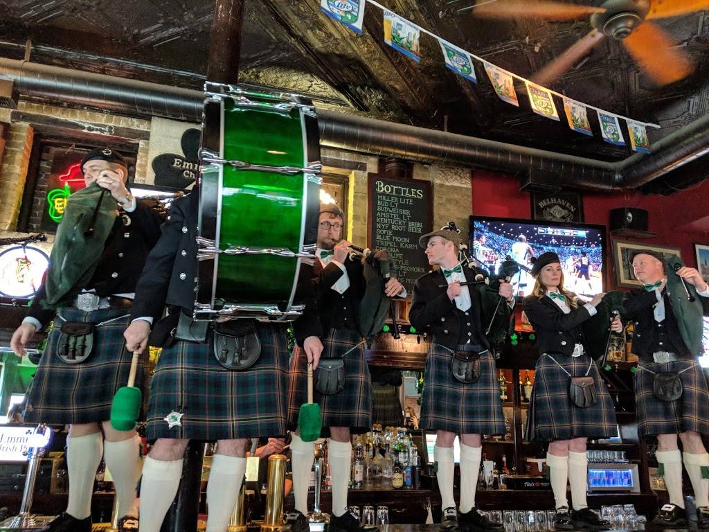 Emmits Irish Pub | restaurant | 495 N Milwaukee Ave, Chicago, IL 60654, USA | 3125639631 OR +1 312-563-9631
